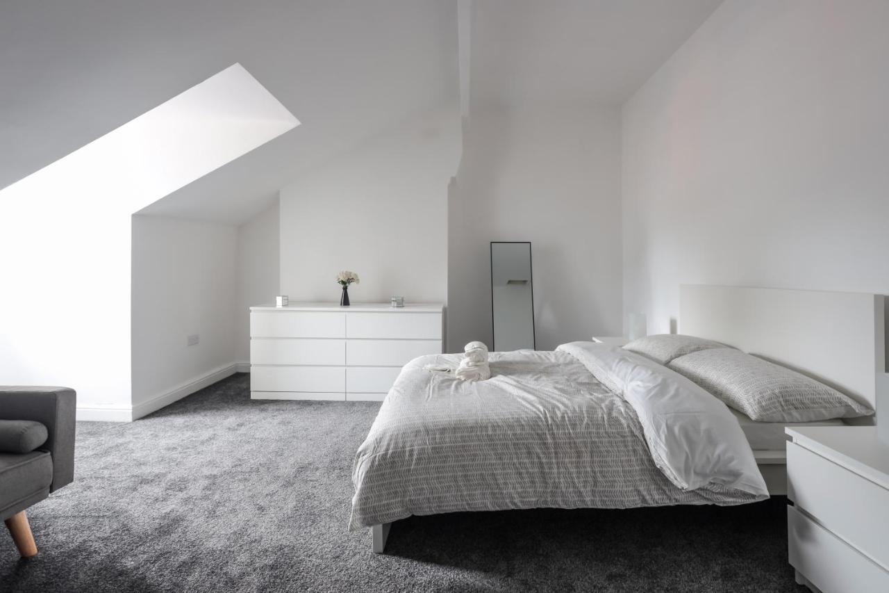 Spacious 4 Bed House In Birmingham, Suitable For Contractors Eksteriør billede